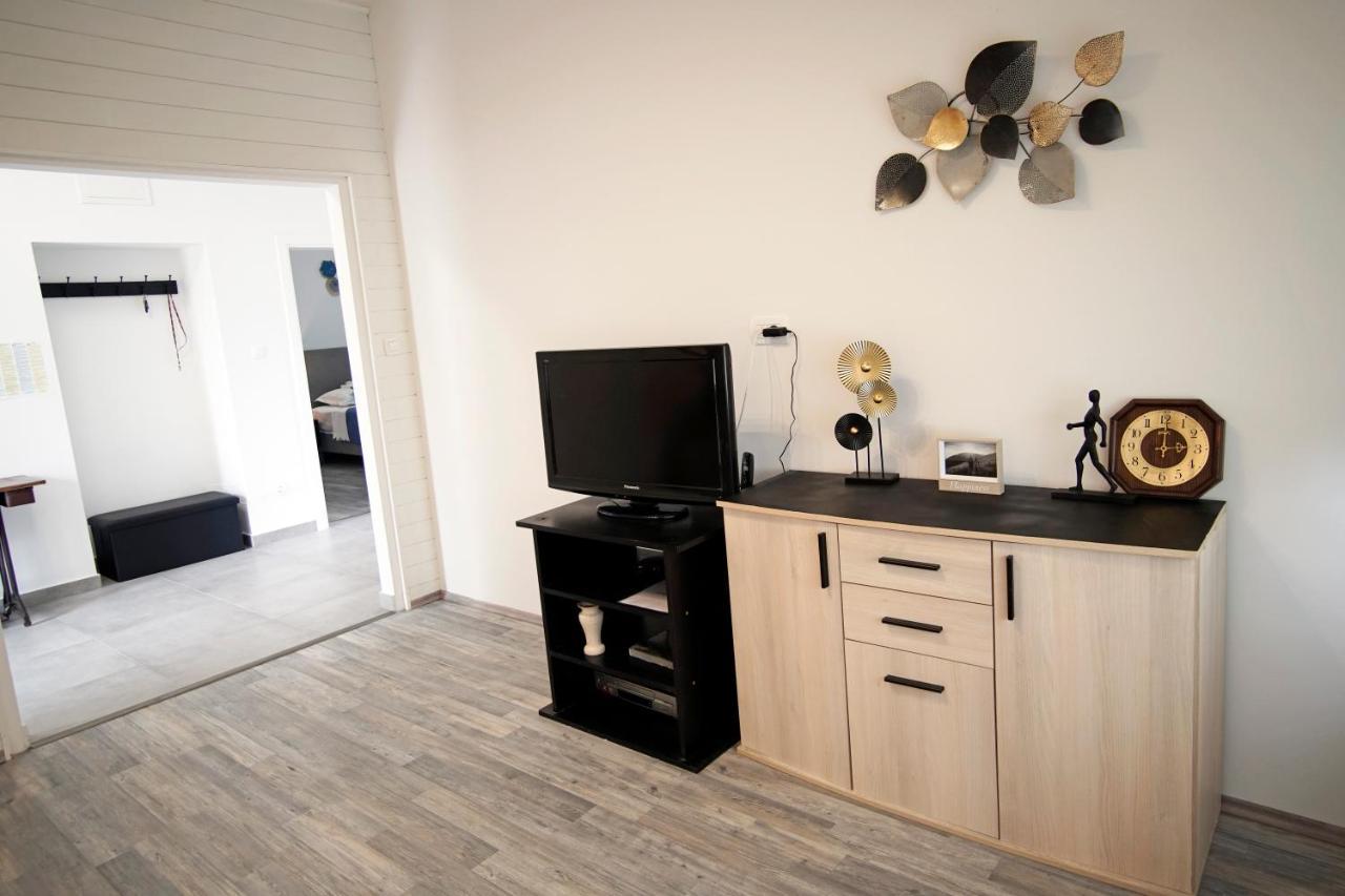 House - Apartman Sarah Kaštela 外观 照片